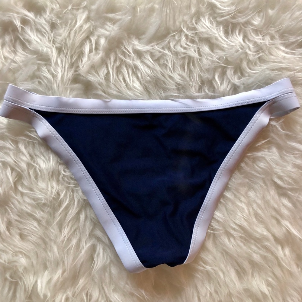 Blue Bikini 💙 - Picture 5 of 6